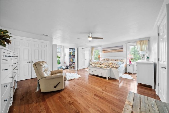 1281 Washington Rd, Mt Lebanon, PA 15228