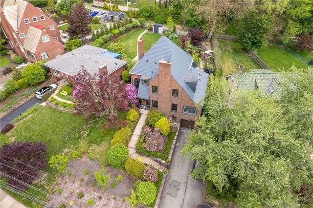 1281 Washington Rd, Mt Lebanon, PA 15228