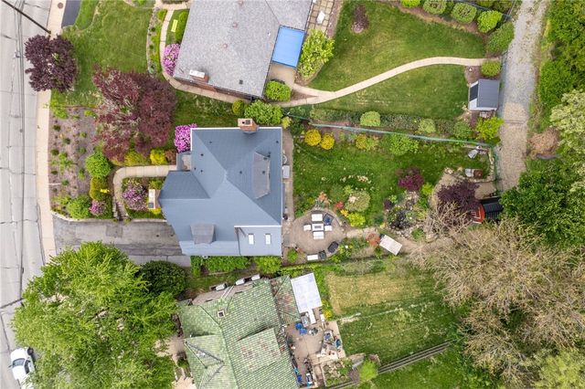 1281 Washington Rd, Mt Lebanon, PA 15228