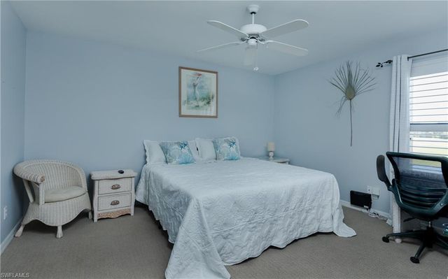 5825 Trailwinds DR 425, Fort Myers, FL 33907