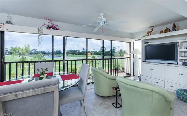 5825 Trailwinds DR 425, Fort Myers, FL 33907