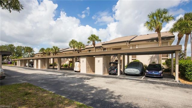 5825 Trailwinds DR 425, Fort Myers, FL 33907