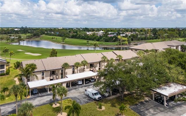 5825 Trailwinds DR 425, Fort Myers, FL 33907