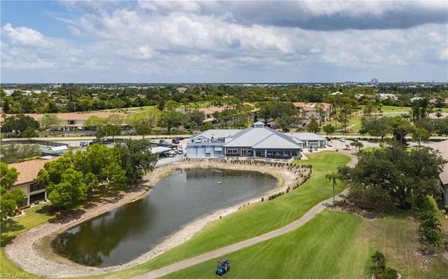 5825 Trailwinds DR 425, Fort Myers, FL 33907