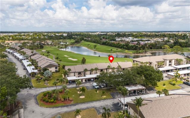 5825 Trailwinds DR 425, Fort Myers, FL 33907