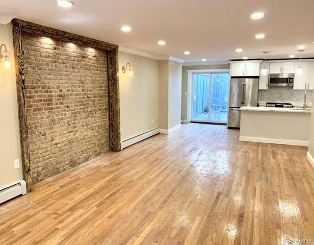 2301 Bathgate Avenue, Bronx, NY 10458