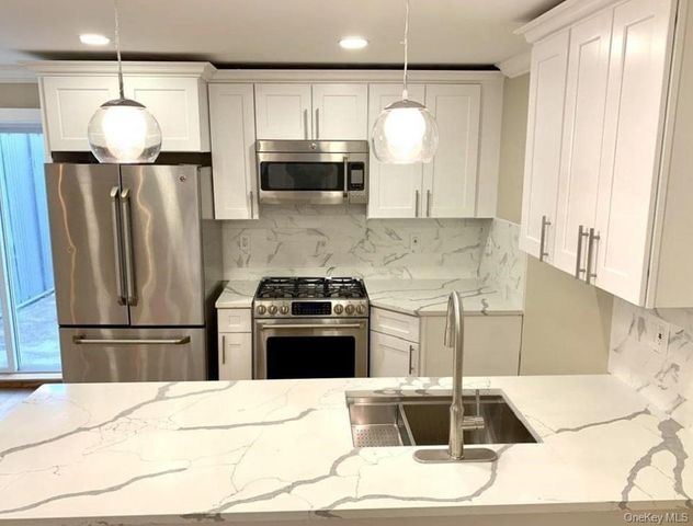 2301 Bathgate Avenue, Bronx, NY 10458