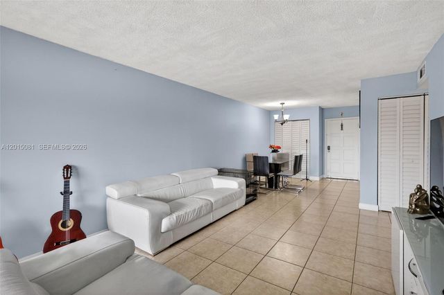 1755 W 60th St D301, Hialeah, FL 33012