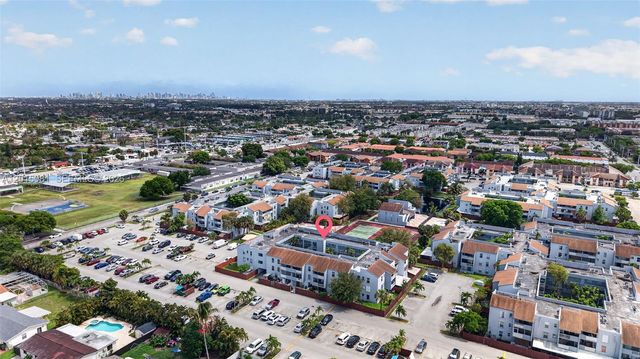 1755 W 60th St D301, Hialeah, FL 33012