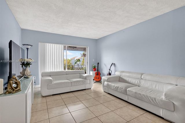 1755 W 60th St D301, Hialeah, FL 33012