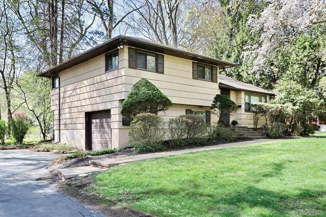 17 Scott Drive, New City, NY 10956
