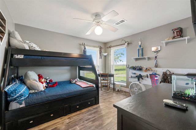 3350 County Road 303, Jarrell, TX 76537