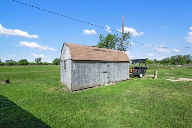 3350 County Road 303, Jarrell, TX 76537