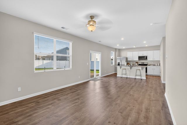 2153 Knox Ln, White House, TN 37188