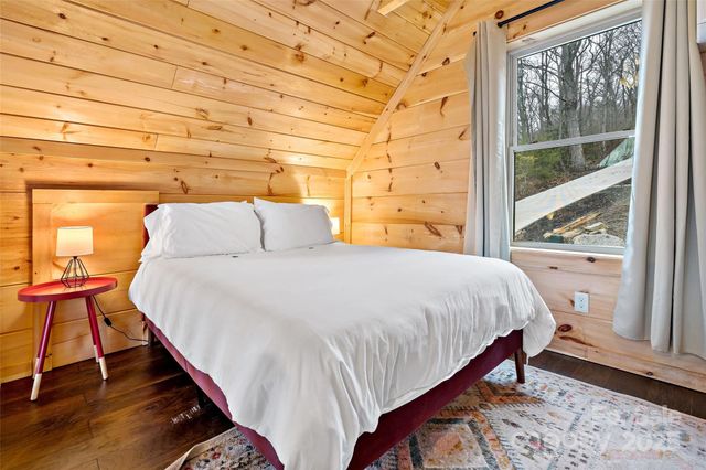 67/69 Flat Top Mountain Road, Fairview, NC 28730
