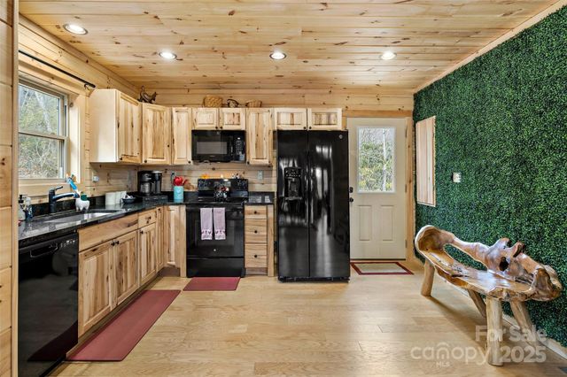 67/69 Flat Top Mountain Road, Fairview, NC 28730