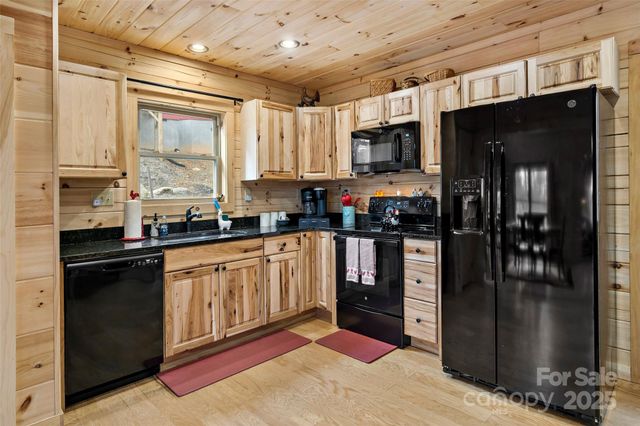 67/69 Flat Top Mountain Road, Fairview, NC 28730