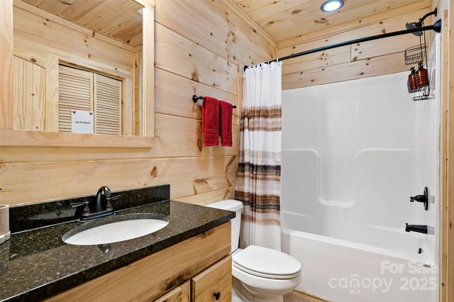 67/69 Flat Top Mountain Road, Fairview, NC 28730