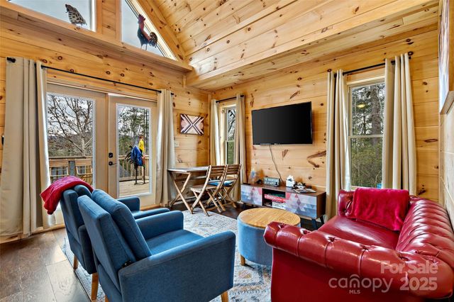 67/69 Flat Top Mountain Road, Fairview, NC 28730