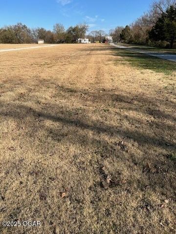 9742 Co Rd 260, Webb City, MO 64870