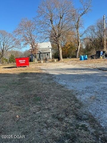 9742 Co Rd 260, Webb City, MO 64870