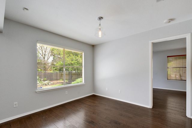 6307 Smith Oak TRL, Austin, TX 78749