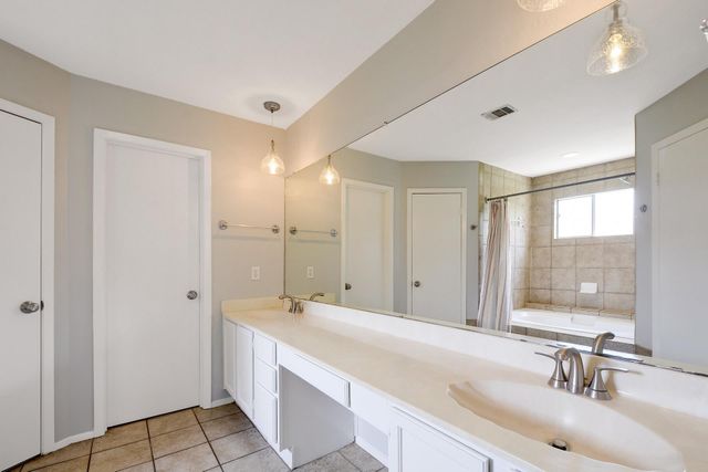 6307 Smith Oak TRL, Austin, TX 78749