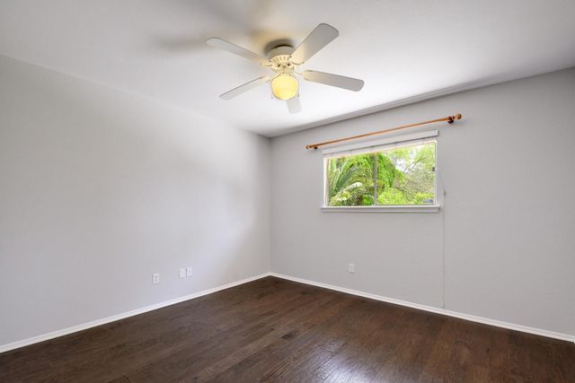 6307 Smith Oak TRL, Austin, TX 78749