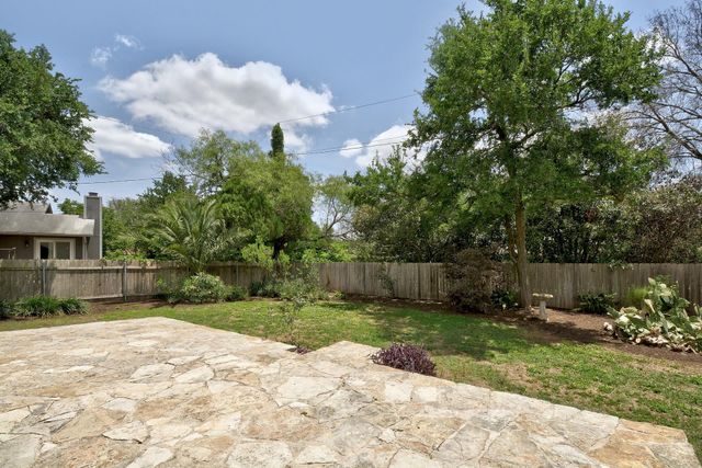 6307 Smith Oak TRL, Austin, TX 78749
