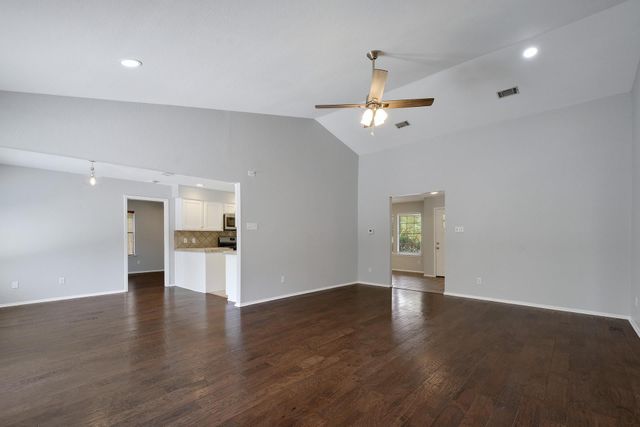 6307 Smith Oak TRL, Austin, TX 78749