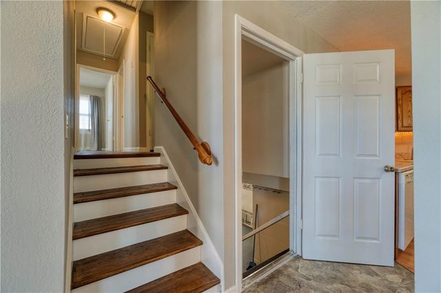 8409 E 85th Street, Raytown, MO 64138