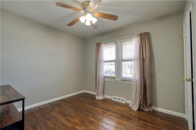 8409 E 85th Street, Raytown, MO 64138