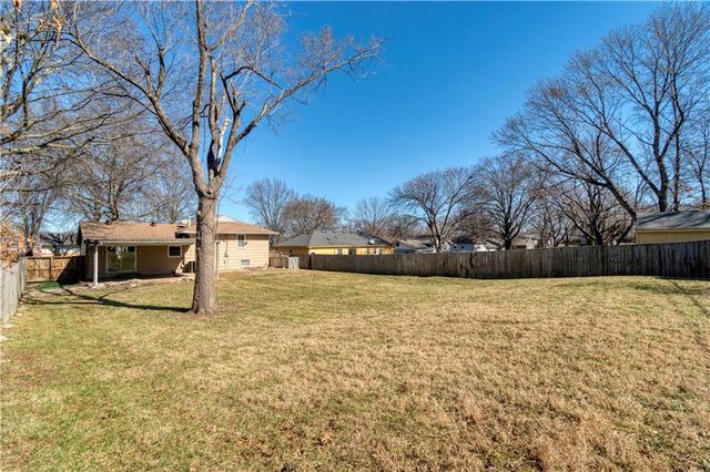 8409 E 85th Street, Raytown, MO 64138