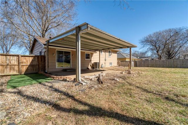 8409 E 85th Street, Raytown, MO 64138