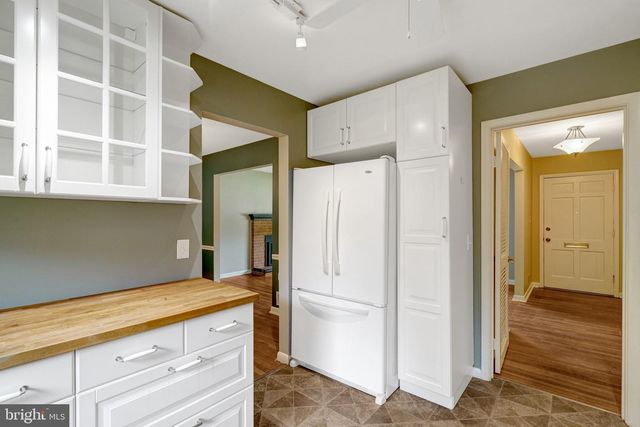 821 N LATHAM ST, Alexandria, VA 22304