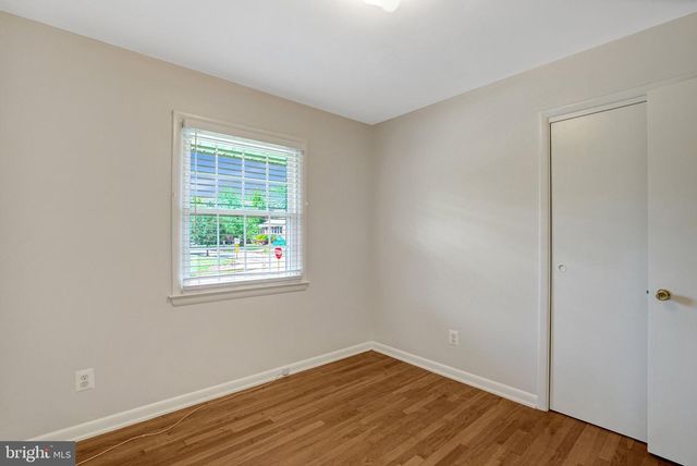 821 N LATHAM ST, Alexandria, VA 22304