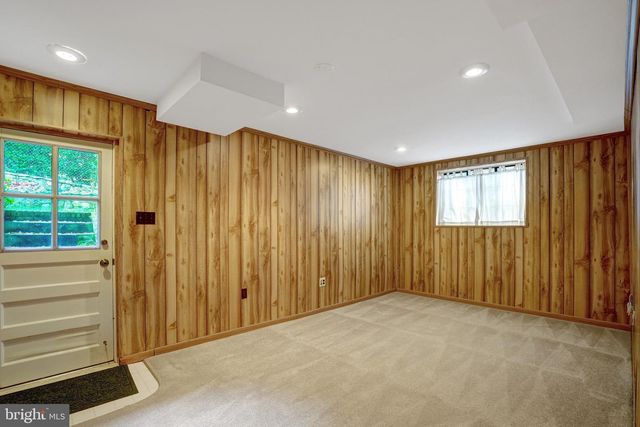 821 N LATHAM ST, Alexandria, VA 22304