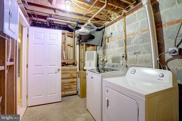 821 N LATHAM ST, Alexandria, VA 22304