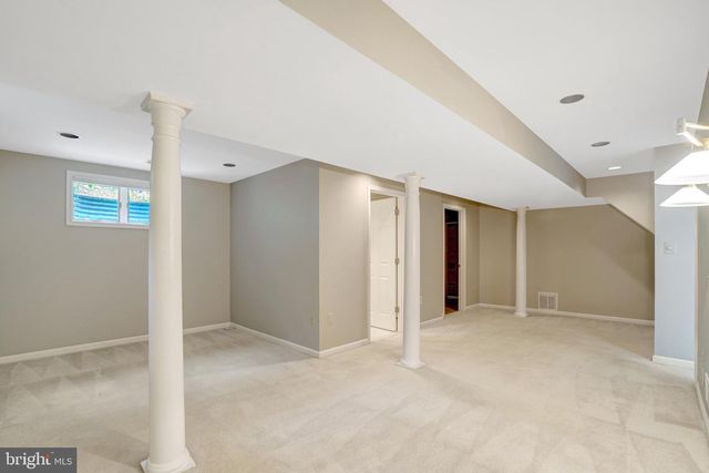 821 N LATHAM ST, Alexandria, VA 22304