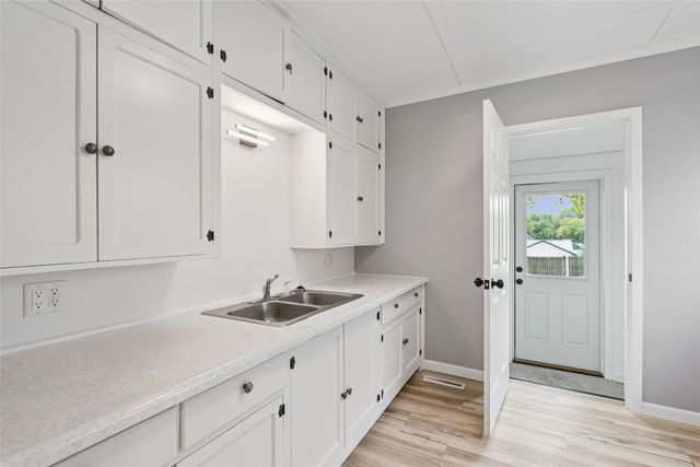 510 S 4th Street, Knoxville, IA 50138