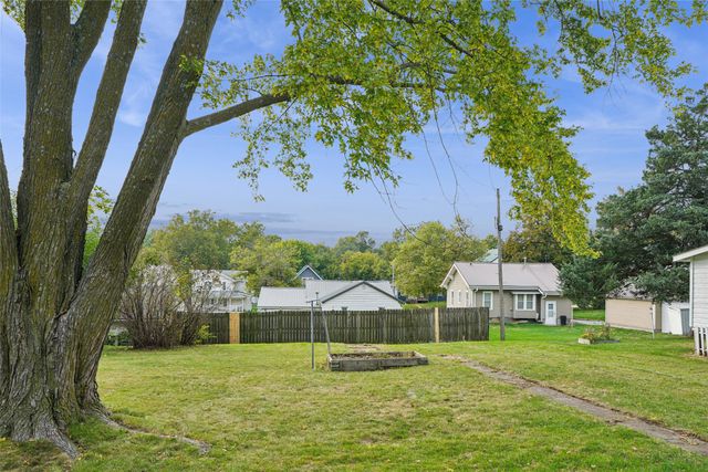 510 S 4th Street, Knoxville, IA 50138