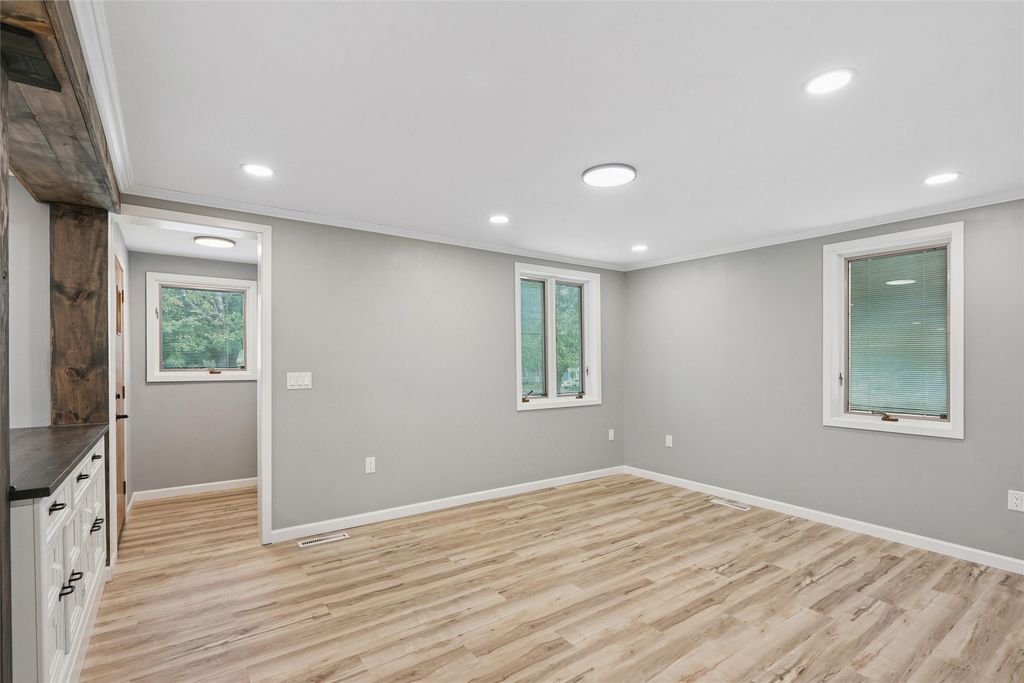 510 S 4th Street, Knoxville, IA 50138