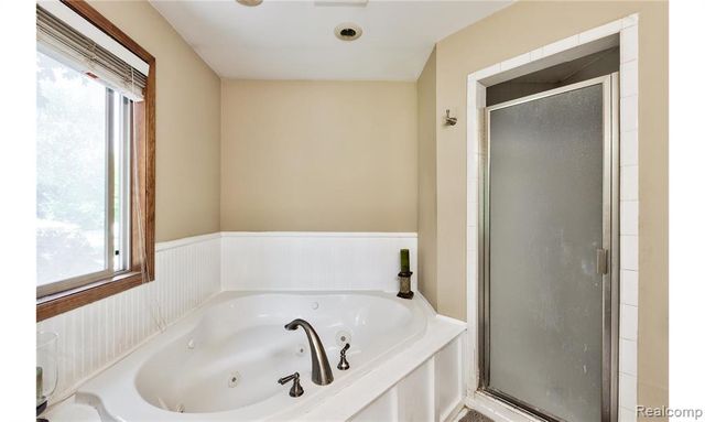 2697 Holland Street, Lake Orion, MI 48360