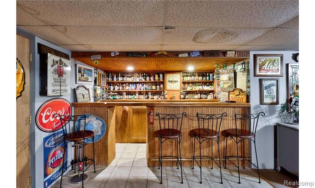 2697 Holland Street, Lake Orion, MI 48360