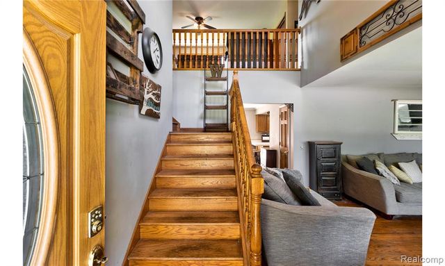 2697 Holland Street, Lake Orion, MI 48360