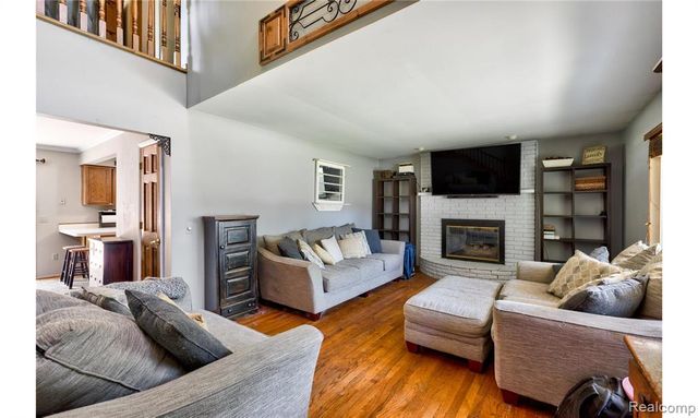2697 Holland Street, Lake Orion, MI 48360