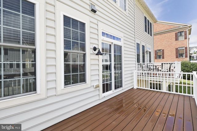 41060 DORATI SQ, Leesburg, VA 20175