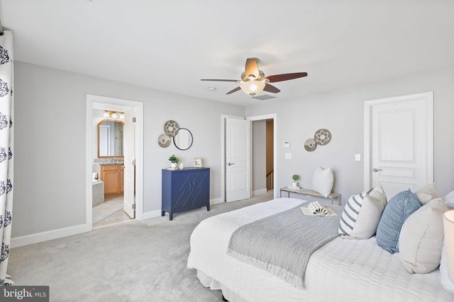 41060 DORATI SQ, Leesburg, VA 20175