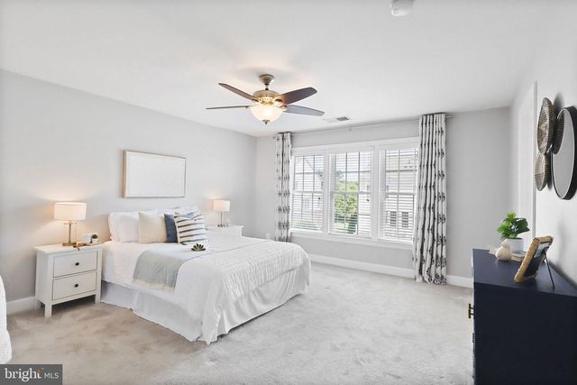 41060 DORATI SQ, Leesburg, VA 20175
