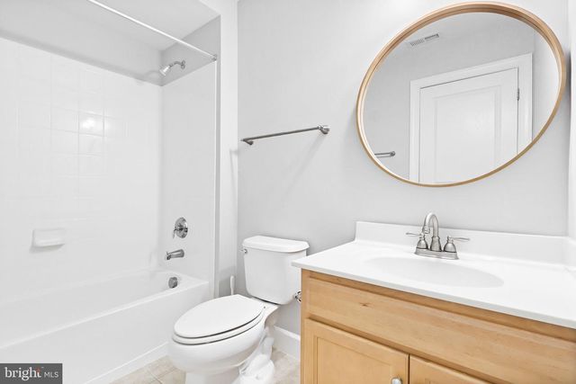 41060 DORATI SQ, Leesburg, VA 20175
